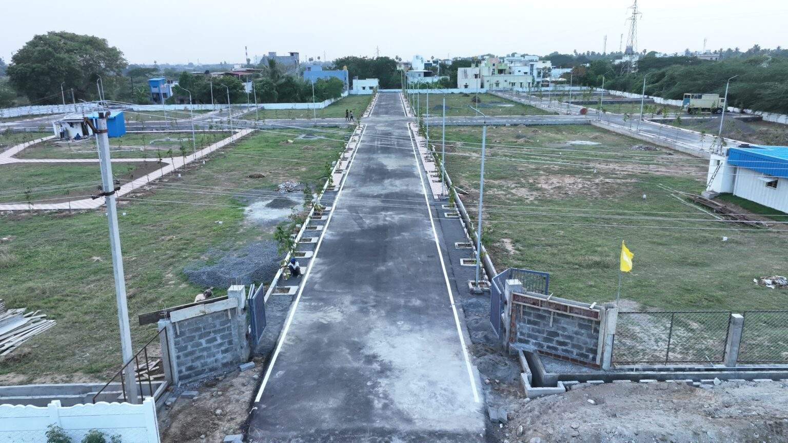 Raj Majestic Town - Bang On ORR Poonamallee 9 default